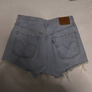 Women’s Levi’s Shorts